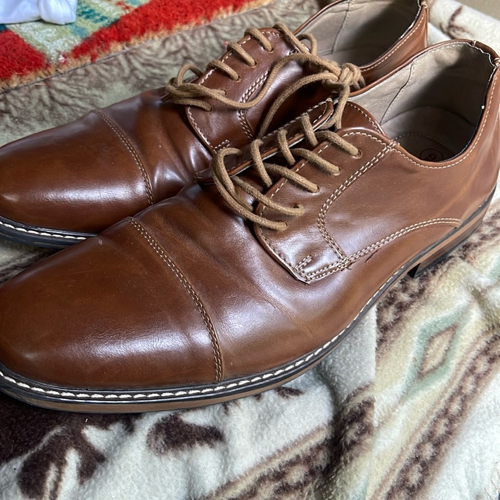Men’s dress shoe